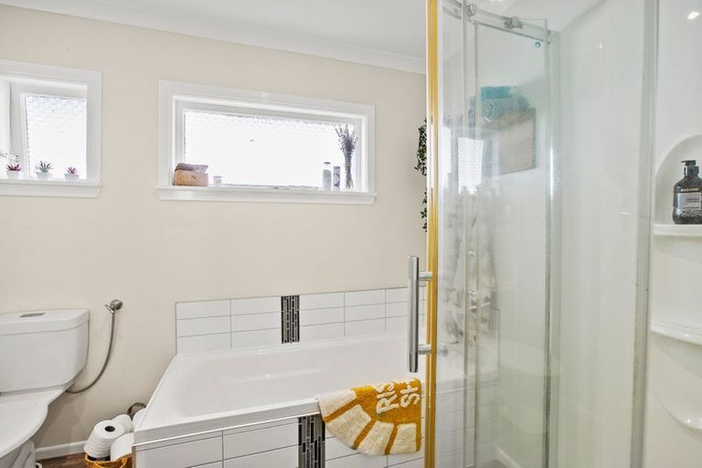 Photo of property in 36b Beaumont Crescent, Frankleigh Park, New Plymouth, 4310