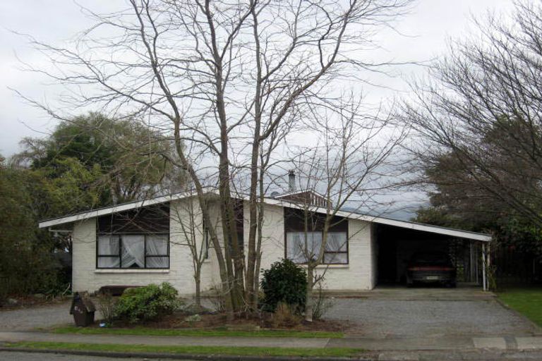 Photo of property in 400 High Street South, Carterton, 5713