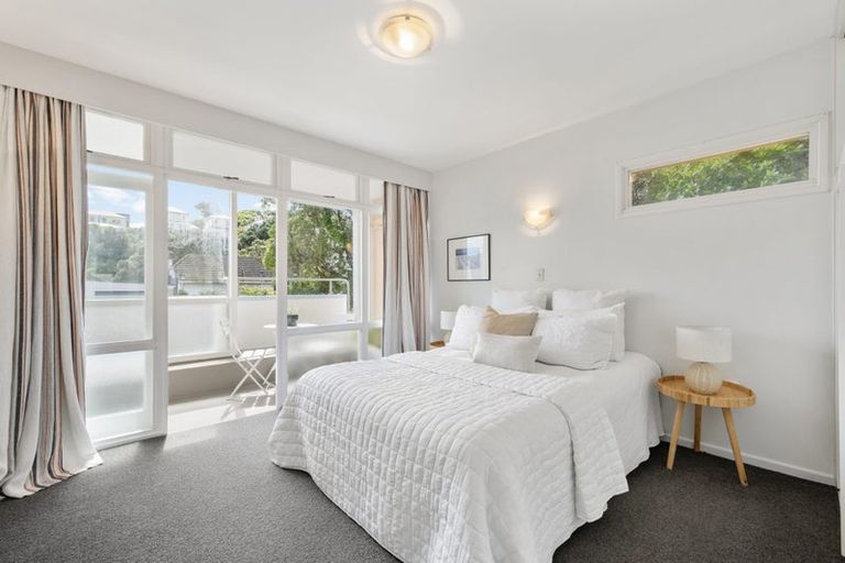 Photo of property in 10/4 Claremont Grove, Mount Victoria, Wellington, 6011
