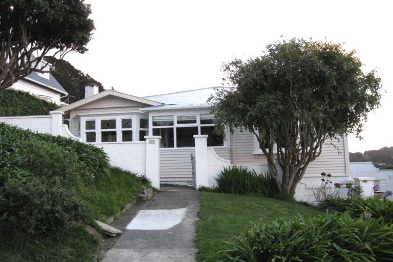 Photo of property in 48 Rodrigo Road, Kilbirnie, Wellington, 6022