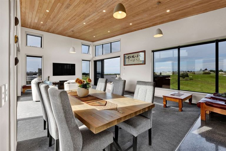 Photo of property in 16a Links Drive, Waiwhakaiho, New Plymouth, 4312
