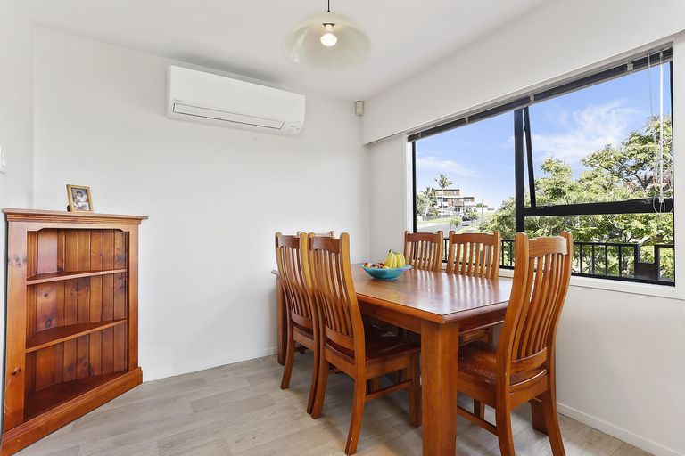 Photo of property in 6 Clearview Heights, Ranui, Auckland, 0612