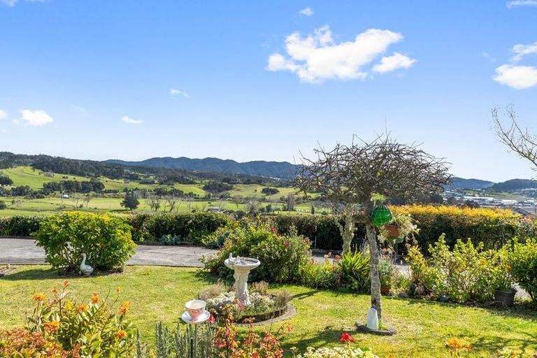 Photo of property in 413 State Highway 1, Otaika, Whangarei, 0178