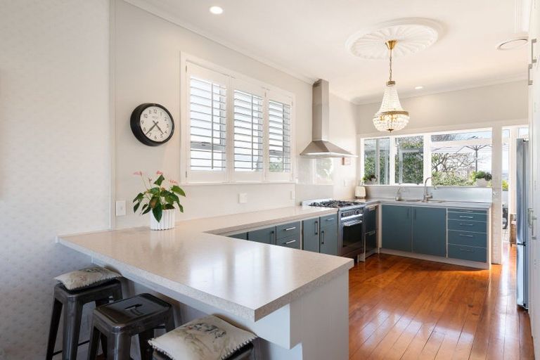 Photo of property in 72b Oceanview Road, Mount Maunganui, 3116