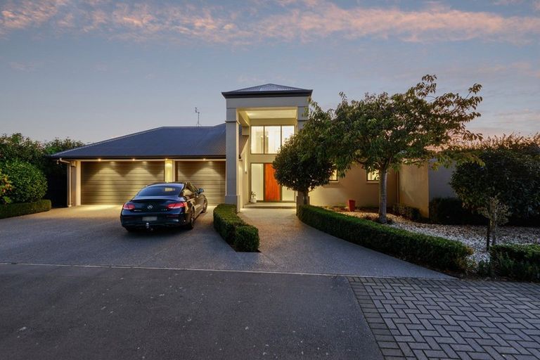 Photo of property in 2 Parkview Lane, Prebbleton, 7604