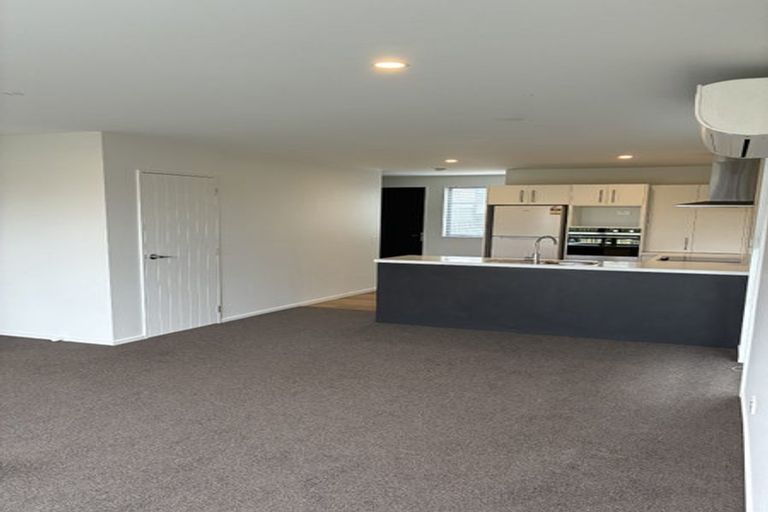 Photo of property in 5 Wheatsheaf Lane, Heathcote Valley, Christchurch, 8022