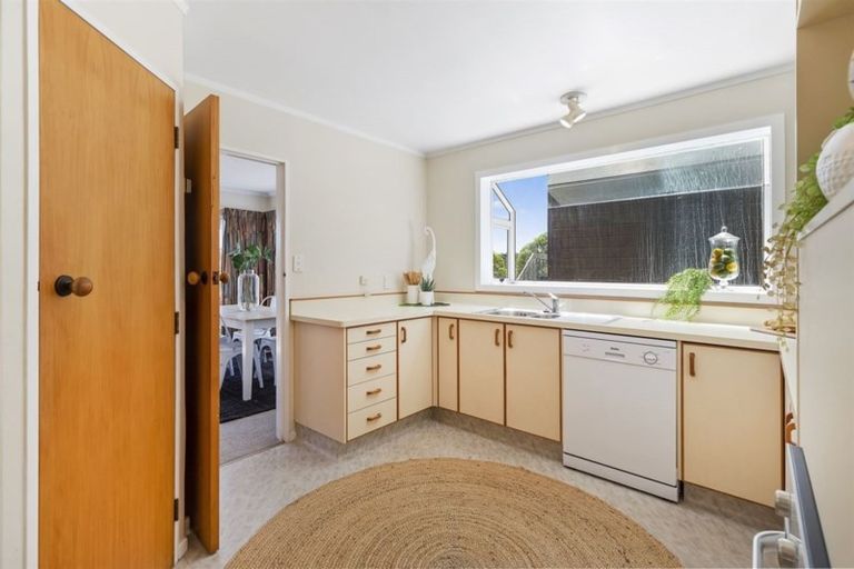 Photo of property in 5/2 The Top Gallant, Whitby, Porirua, 5024