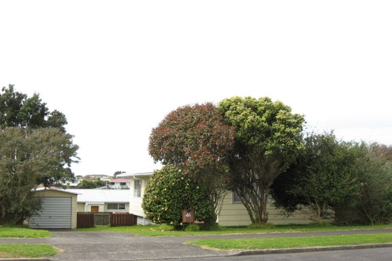 Photo of property in 36 Camellia Avenue, Bell Block, New Plymouth, 4312