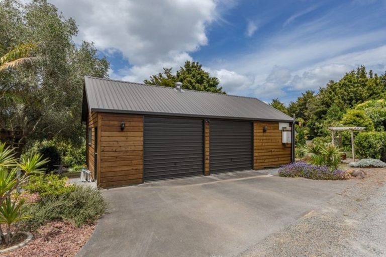 Photo of property in 43 Edkins Road, Kerikeri, 0230