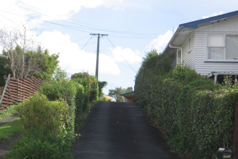 Photo of property in 286 Glengarry Road, Glen Eden, Auckland, 0602
