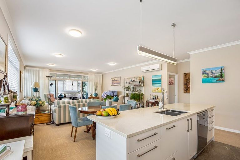 Photo of property in 48 Landmark Terrace, Orewa, 0931