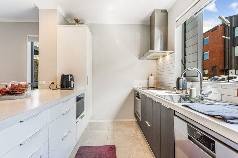 Photo of property in 11 Rangitamiro Place, Hobsonville, Auckland, 0616