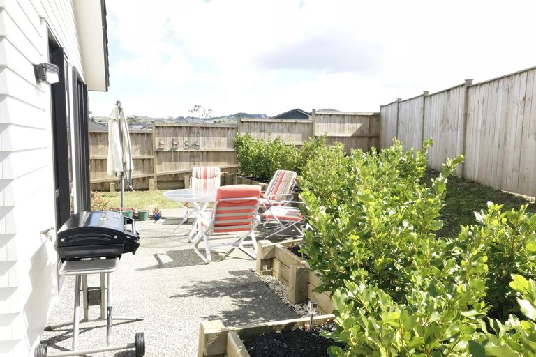 Photo of property in 18 Hillpark Drive, Pokeno, 2402