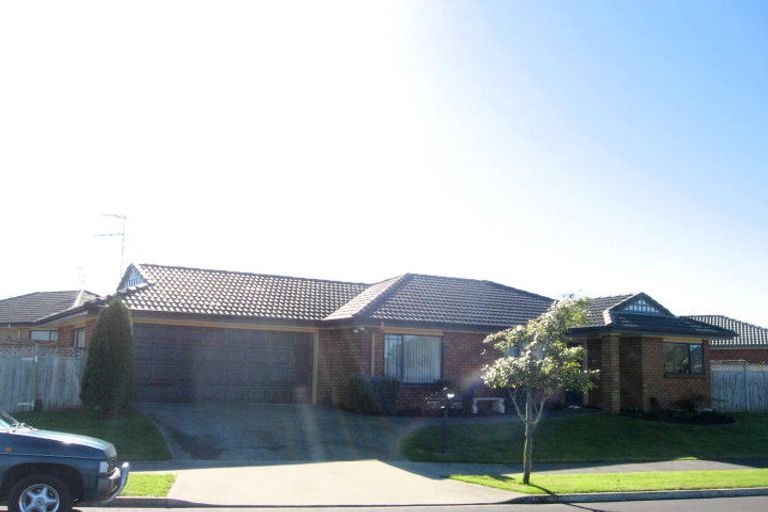 Photo of property in 7 Sandwick Drive, Weymouth, Auckland, 2103