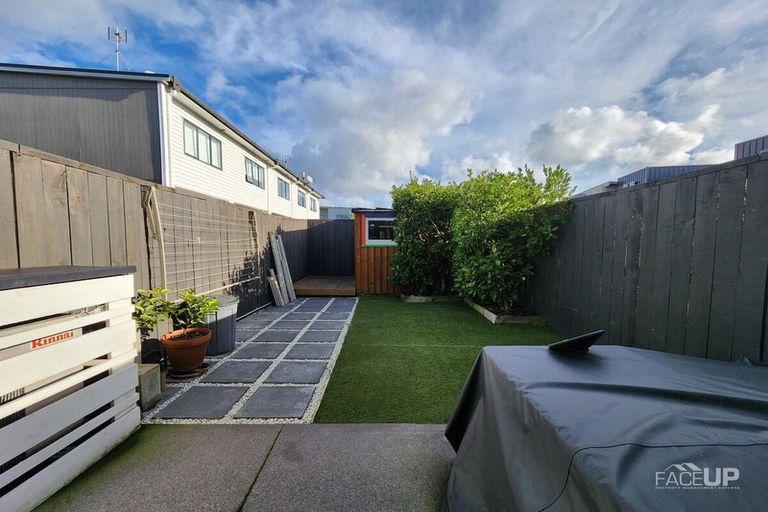 Photo of property in 5 Harakeke Road, Hobsonville, Auckland, 0616