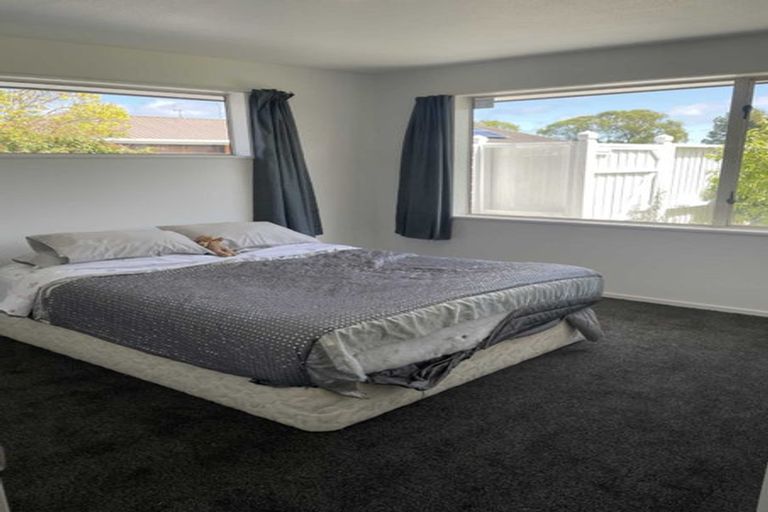 Photo of property in 2/200 Wainoni Road, Avondale, Christchurch, 8061