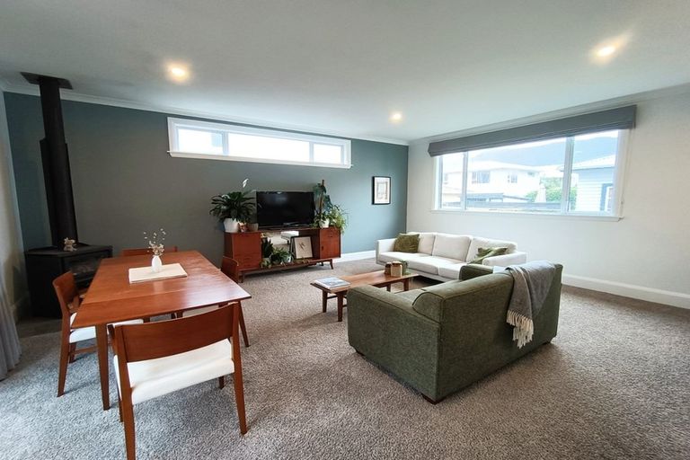 Photo of property in 17 Rossiter Avenue, Waterloo, Lower Hutt, 5011