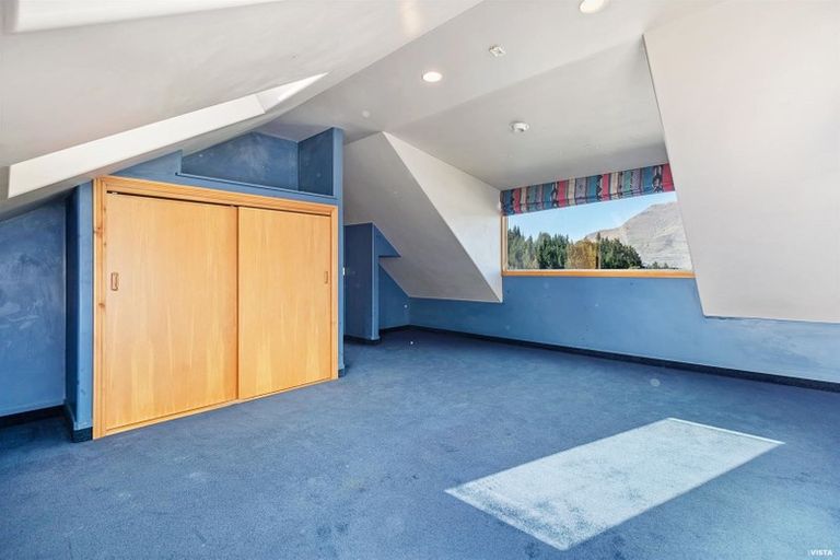 Photo of property in 15 Dart Place, Fernhill, Queenstown, 9300