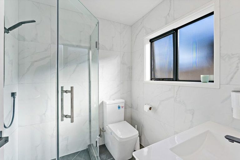 Photo of property in 18 Perla Road, Pukekohe, 2120