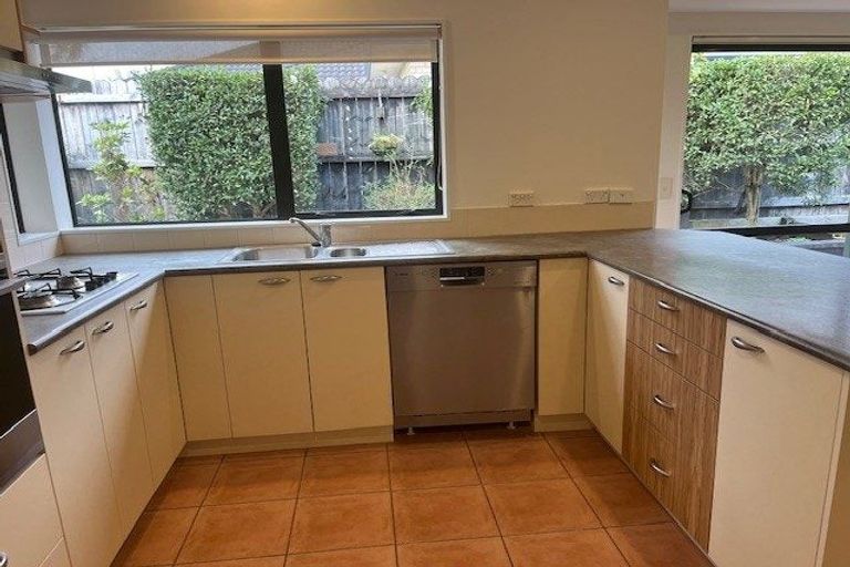 Photo of property in 9 Ardkeen Place, East Tamaki, Auckland, 2016