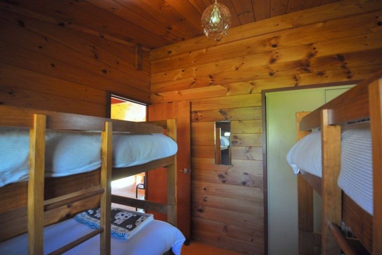 Photo of property in 16 Courtney Place, Pauanui, Hikuai, 3579