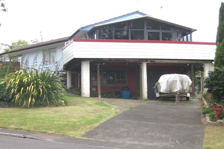 Photo of property in 17 Glastron Place, Bayview, Auckland, 0629