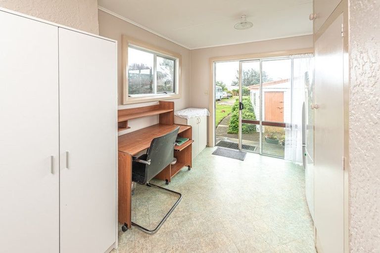 Photo of property in 1580 South Road, Manutahi, Patea, 4598