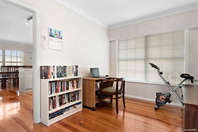 Photo of property in 41 Omana Road, Papatoetoe, Auckland, 2025