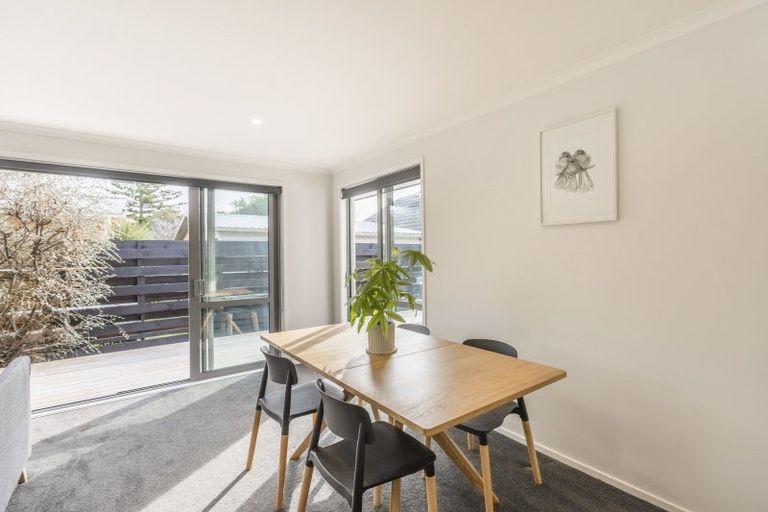 Photo of property in 27a Oriwa Street, Waikanae, 5036