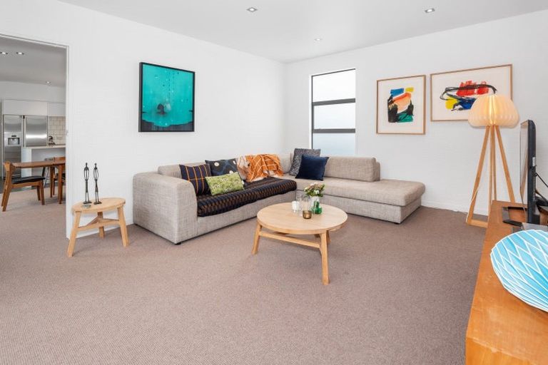 Photo of property in 58a Pitau Road, Mount Maunganui, 3116