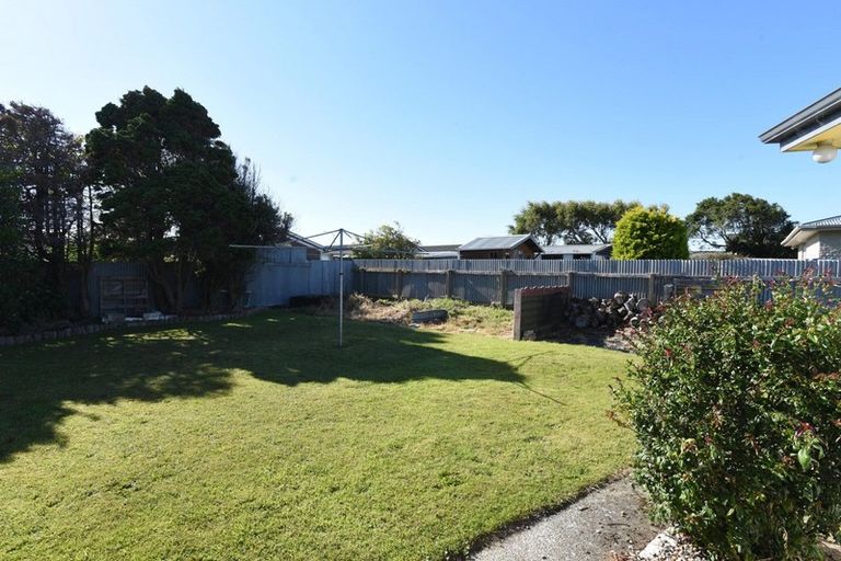 Photo of property in 10 Burns Street, Kew, Invercargill, 9812