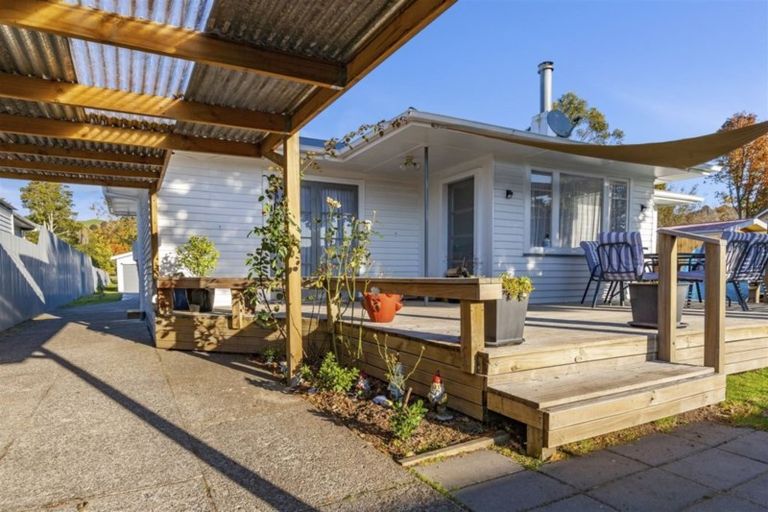 Photo of property in 38 Racecourse Road, Manunui, Taumarunui, 3992