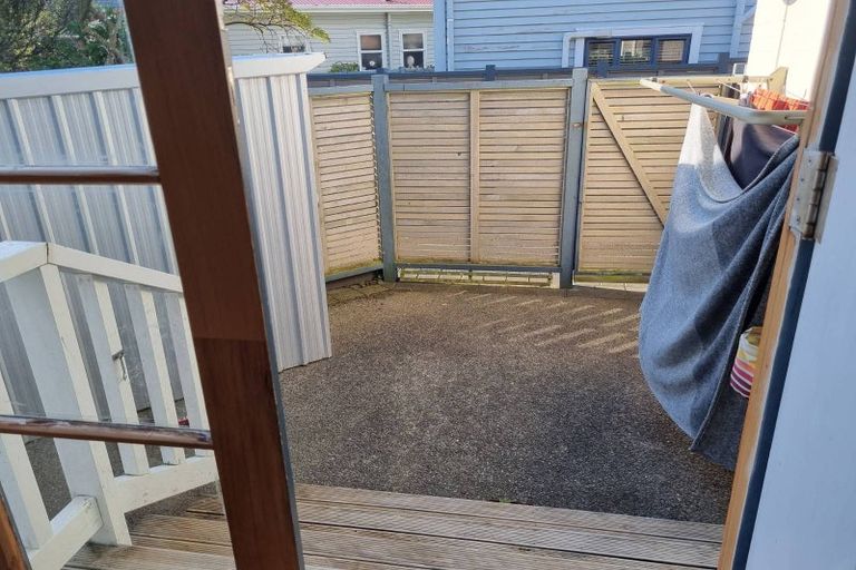 Photo of property in 42 Glamis Avenue, Strathmore Park, Wellington, 6022