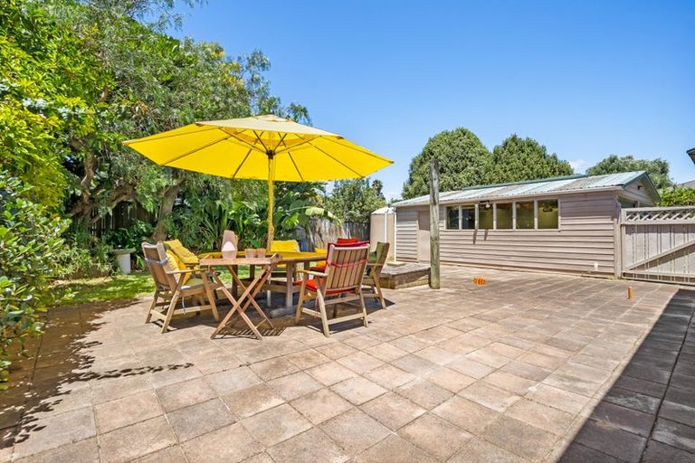 Photo of property in 10 Waetford Road, Matapouri, Whangarei, 0173