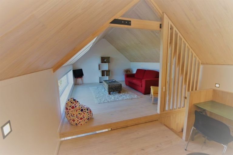 Photo of property in 18 Millhill Lane, Huntsbury, Christchurch, 8022