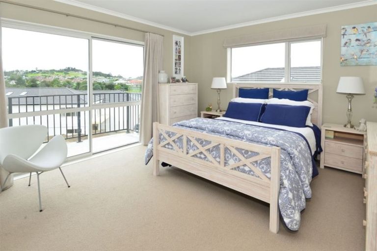 Photo of property in 9a Melia Place, Stanmore Bay, Whangaparaoa, 0932