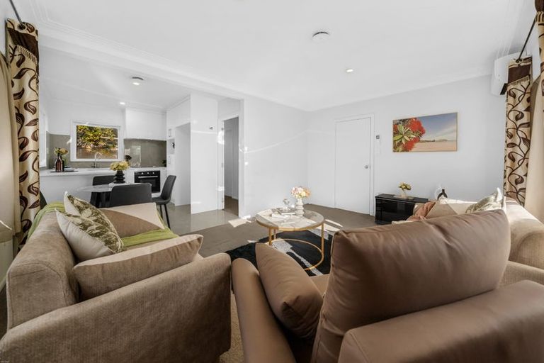 Photo of property in 2/23 Alexander Avenue, Papatoetoe, Auckland, 2025