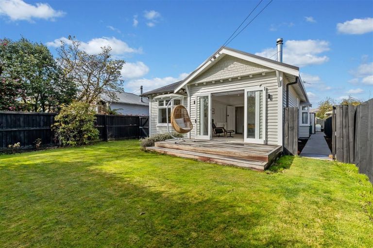 Photo of property in 1/116 Roker Street, Somerfield, Christchurch, 8024
