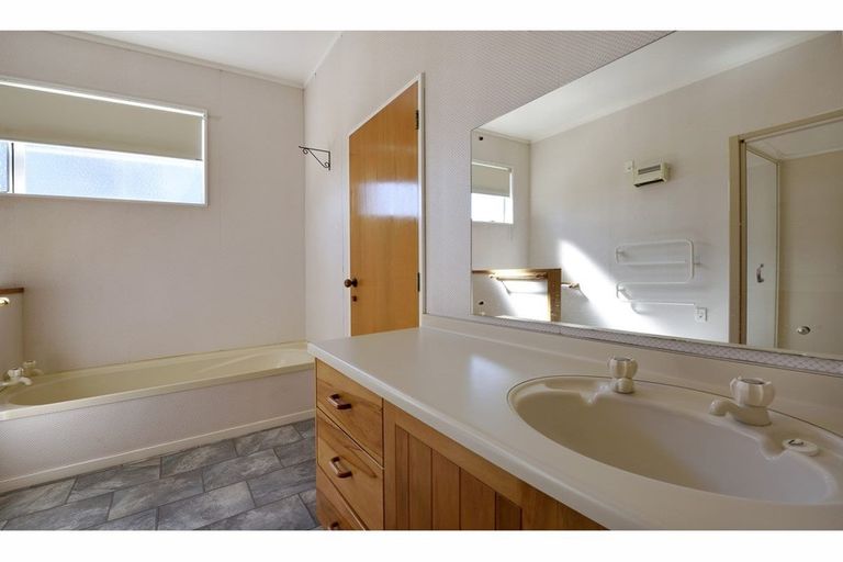 Photo of property in 32 Washbourn Drive, Richmond, 7020