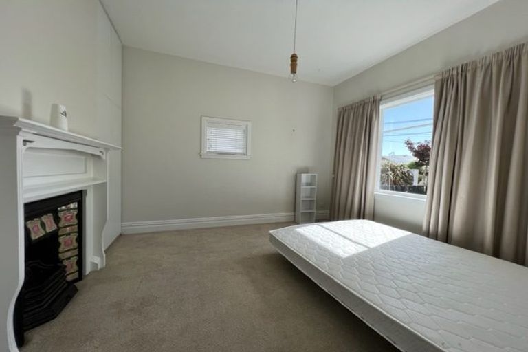 Photo of property in 49 Cleveland Street, Edgeware, Christchurch, 8013