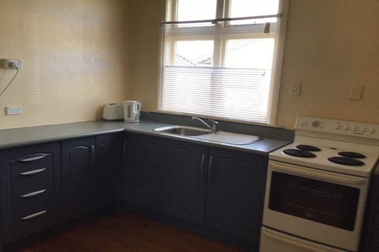 Photo of property in 378a Oxford Street, Levin, 5510