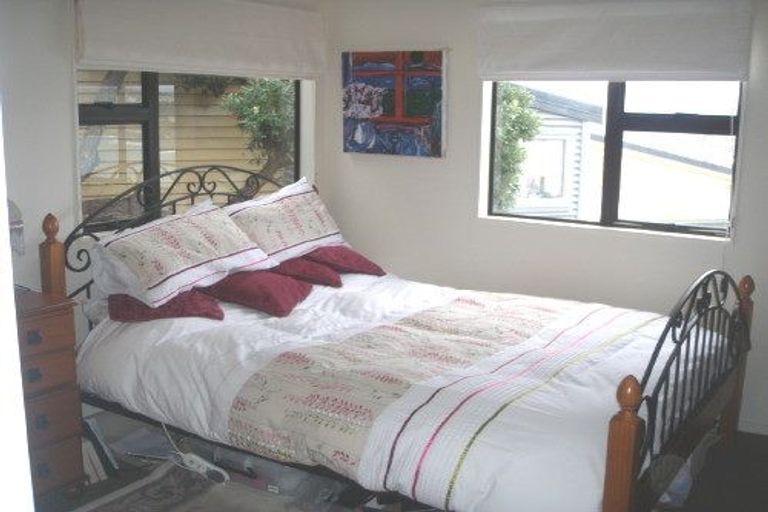 Photo of property in 51b View Road, Houghton Bay, Wellington, 6023