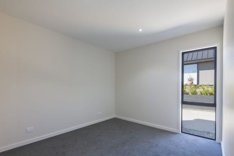 Photo of property in 8 Parera Lane, Jacks Point, Queenstown, 9371