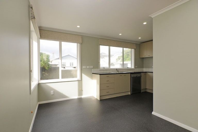 Photo of property in 2 Collins Street, Petone, Lower Hutt, 5012