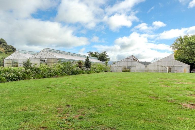 Photo of property in 1066 Egmont Road, Egmont Village, New Plymouth, 4372