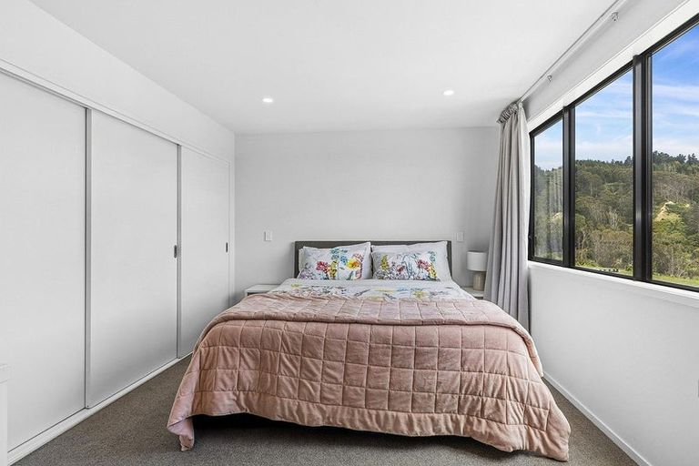 Photo of property in 43 Holystone Road, Whitby, Porirua, 5024