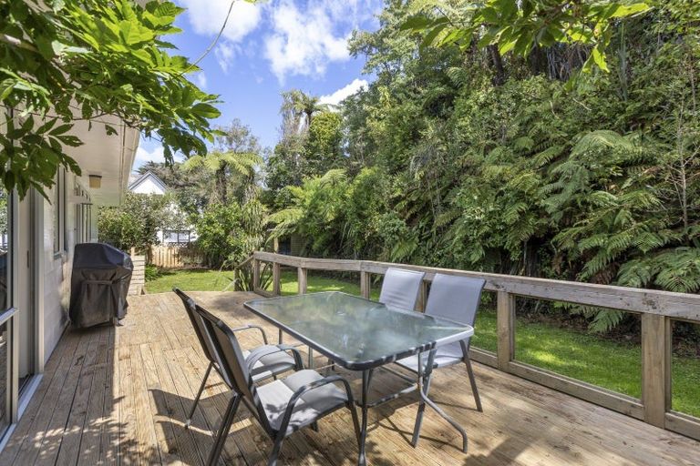 Photo of property in 73 Heta Road, Highlands Park, New Plymouth, 4312