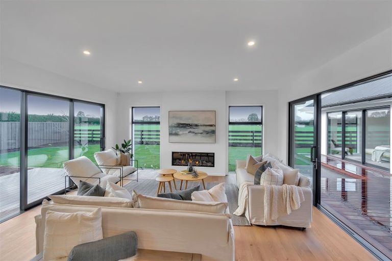 Photo of property in 23 Frank Ernest Crescent, Prebbleton, 7676