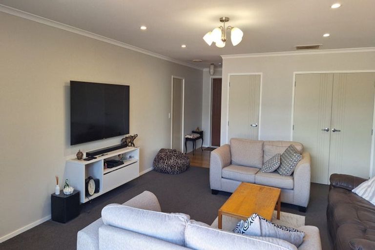 Photo of property in 18 Poulson Grove, Trentham, Upper Hutt, 5018