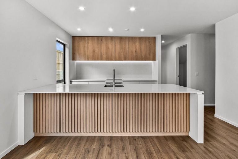 Photo of property in 95 Maungakaraka Road, Karaka, 2580